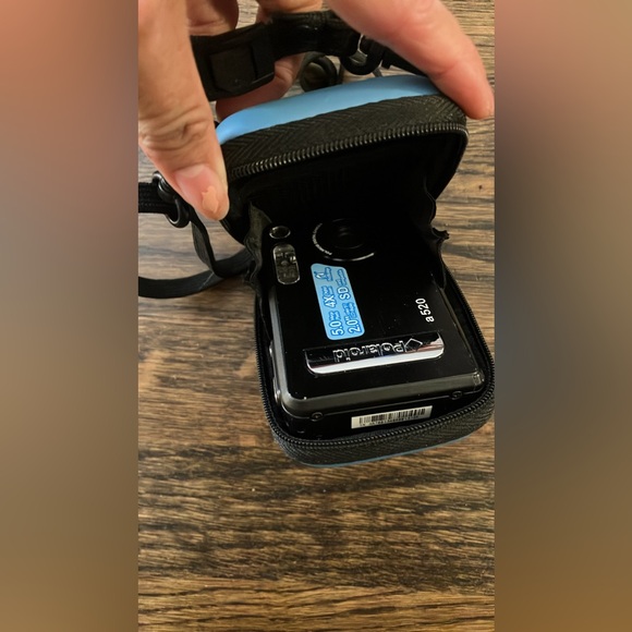 Toy Polaroid digital camera with case black - Picture 5 of 10